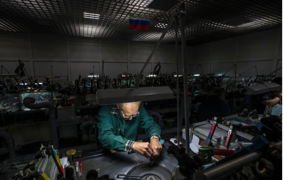 Geopolitical ripples in the gemstone industry